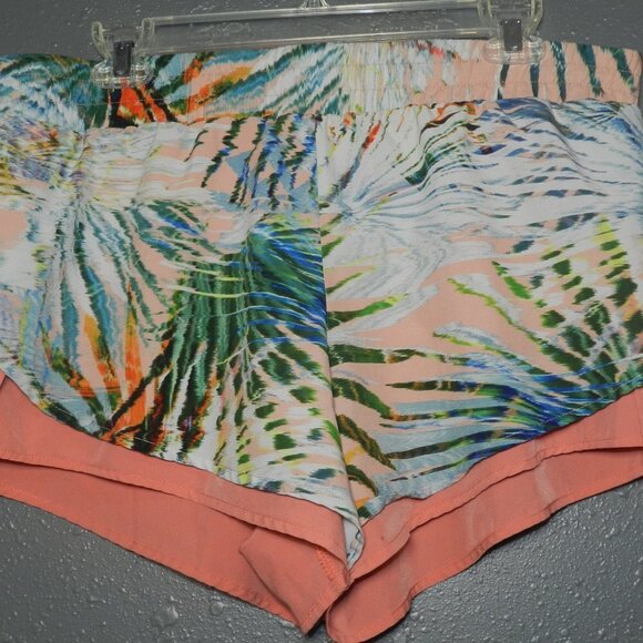 Fabletics Womens Peach And Multicolor Tropical Print Athletic Shorts Size Large - Picture 2 of 8